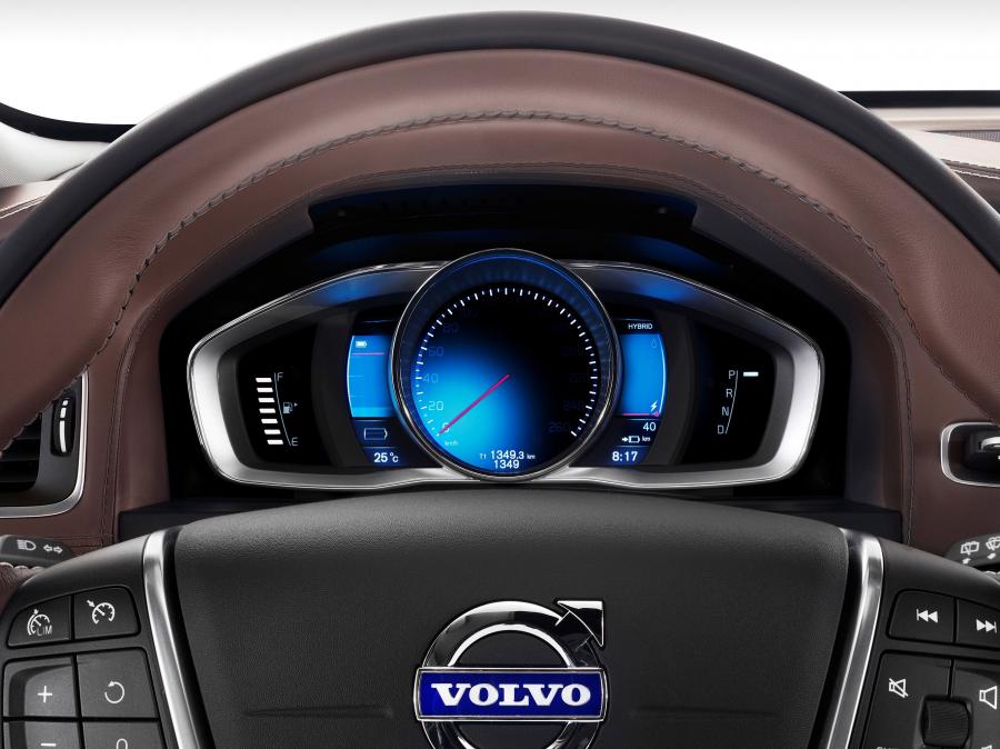  Volvo S60L PPHEV Concept 2014 года  (фото 6 из 16)